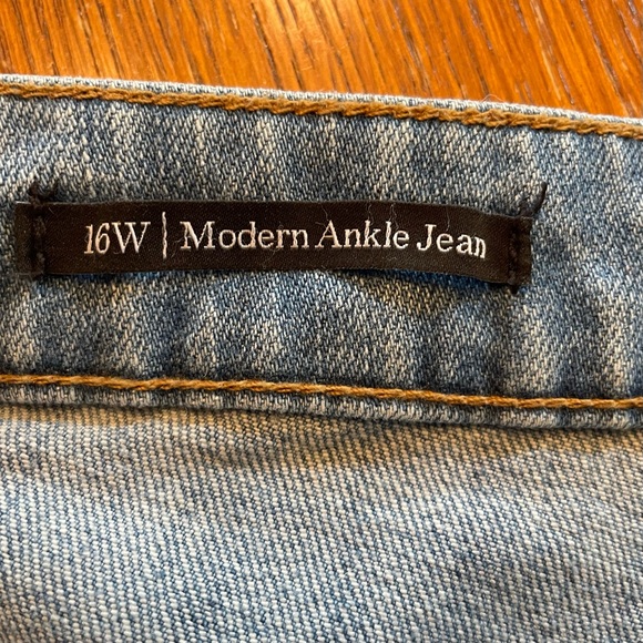 Talbots Modern Ankle High Rise Jeans 16W w/Side Stripe Sea Glass Light Wash - Picture 6 of 12